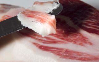 Cómo cortar jamón ibérico como un experto